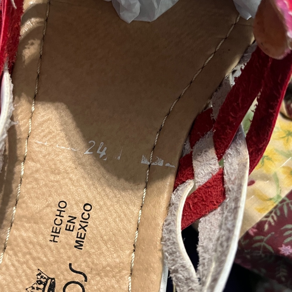 Multicolor Woven Women's Shoes - Picture 7 of 7